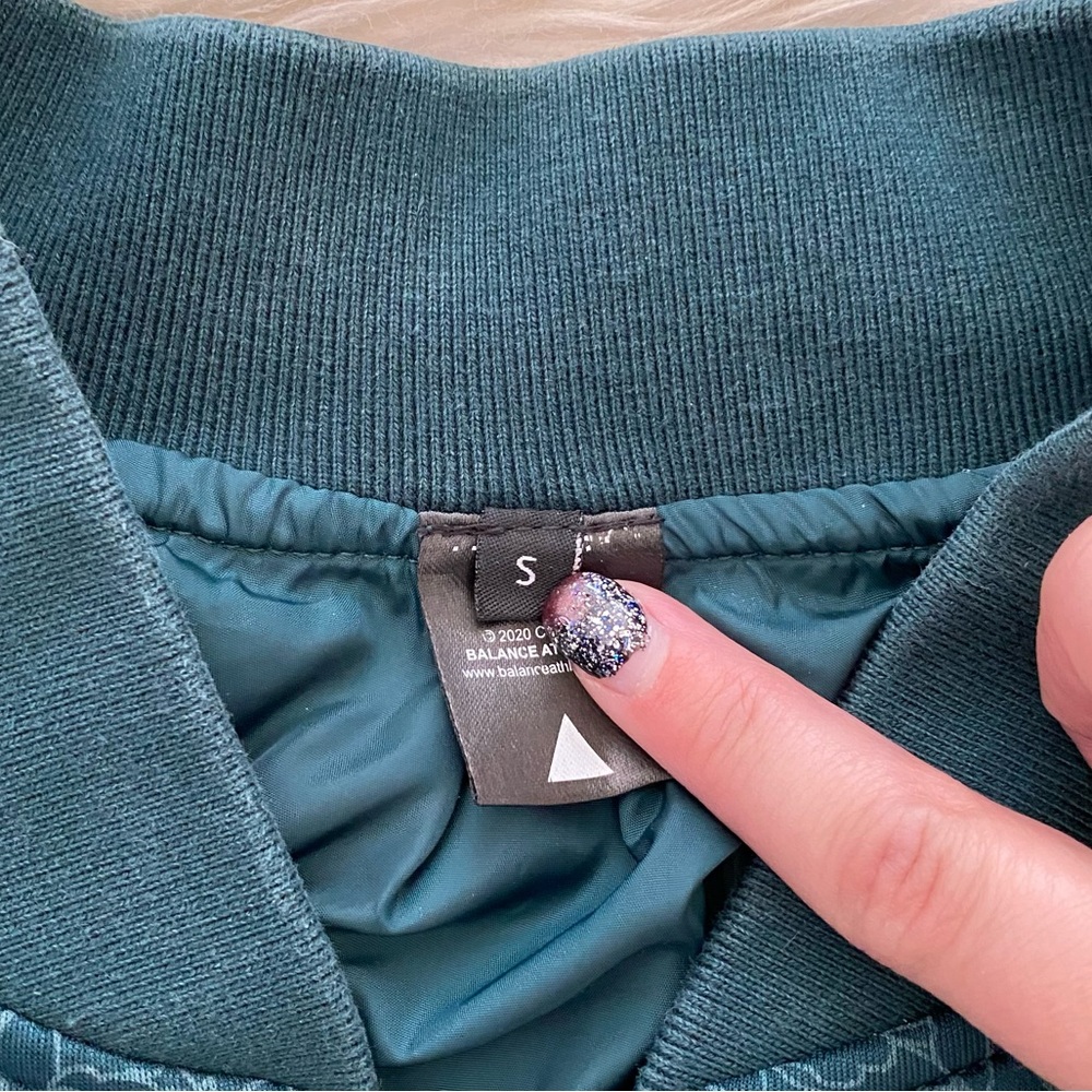 Balance Athletica Vitality Green Deep Sea Zip Front Cropped Bomber Flight Jacket - Picture 11 of 15